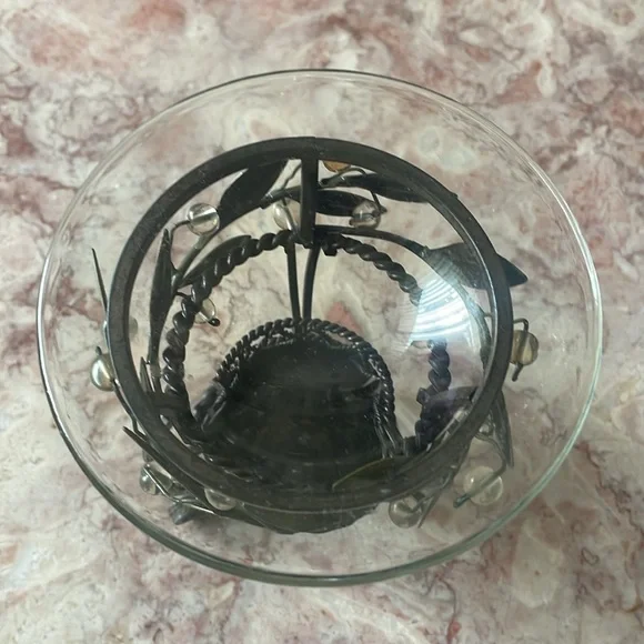 EUC~PartyLite Metal Green Floral and Glass Decorative Tea Light Wax Melt Burner - Picture 3 of 8